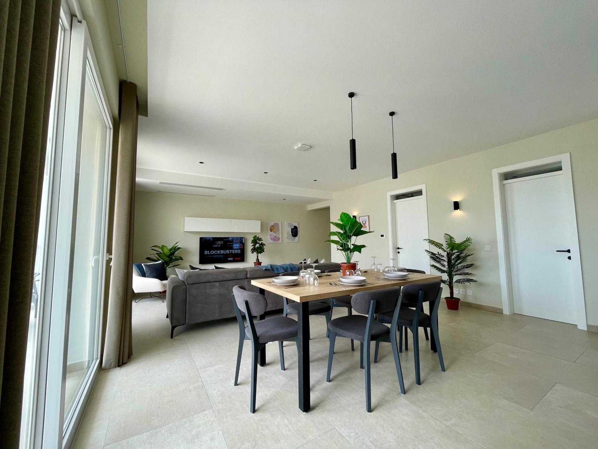 Bugibba Square Seafront Lux Apartments By Holi เซนต์พอลส์เบย์ ภายนอก รูปภาพ