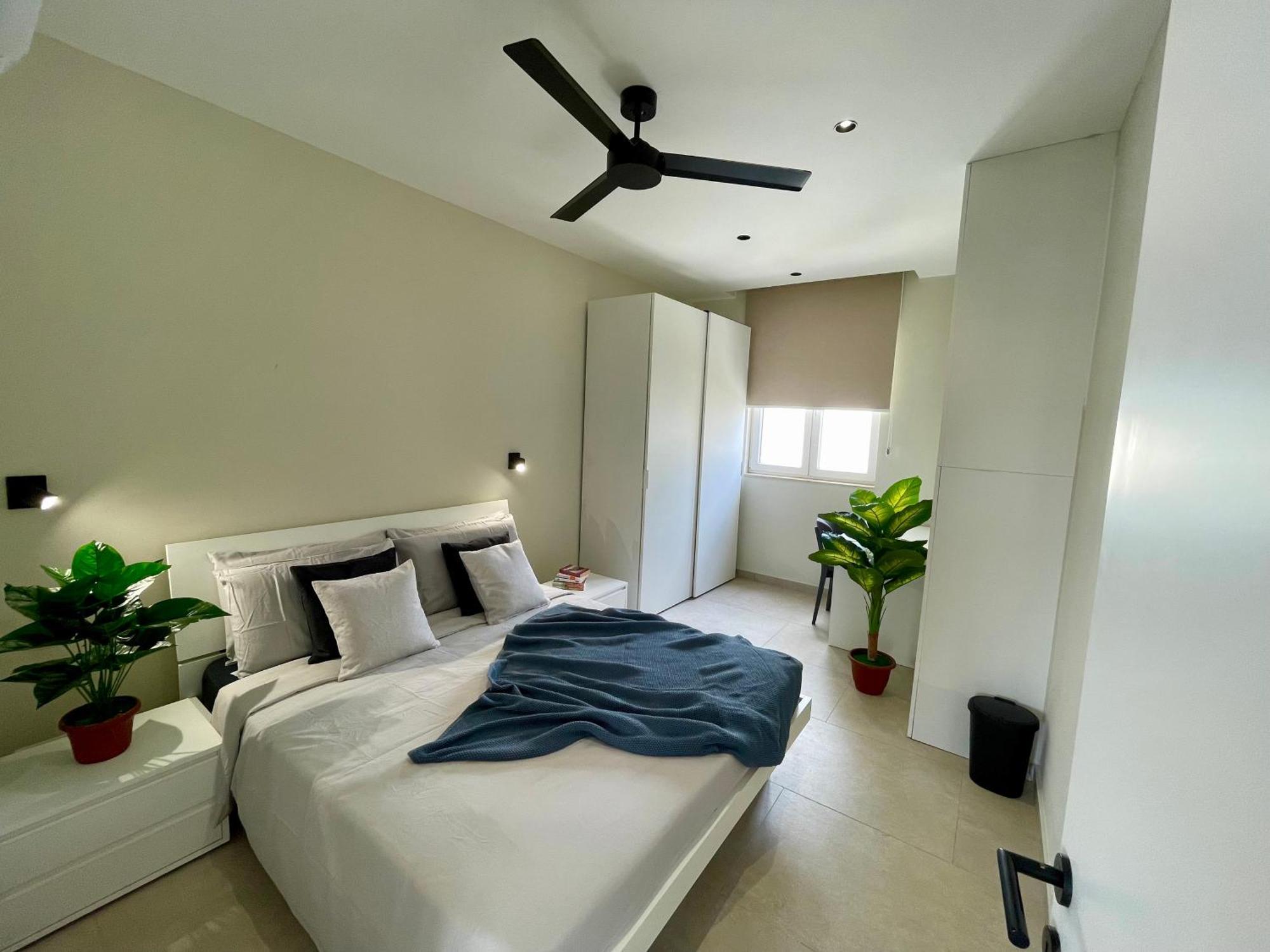 Bugibba Square Seafront Lux Apartments By Holi เซนต์พอลส์เบย์ ภายนอก รูปภาพ