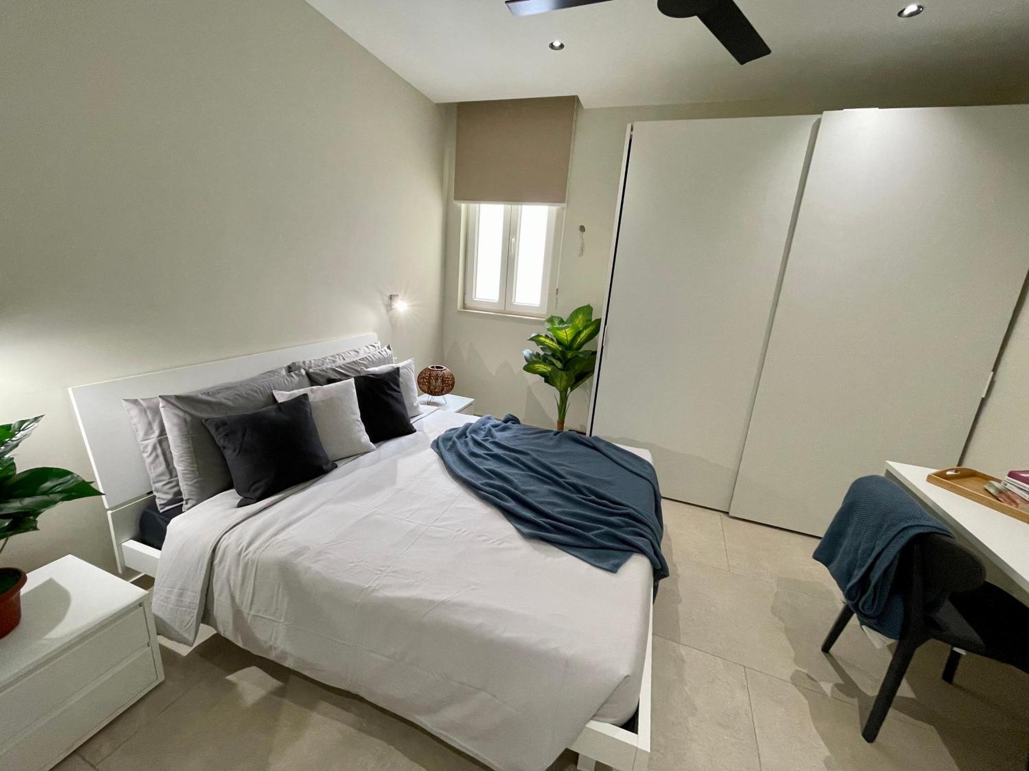 Bugibba Square Seafront Lux Apartments By Holi เซนต์พอลส์เบย์ ภายนอก รูปภาพ