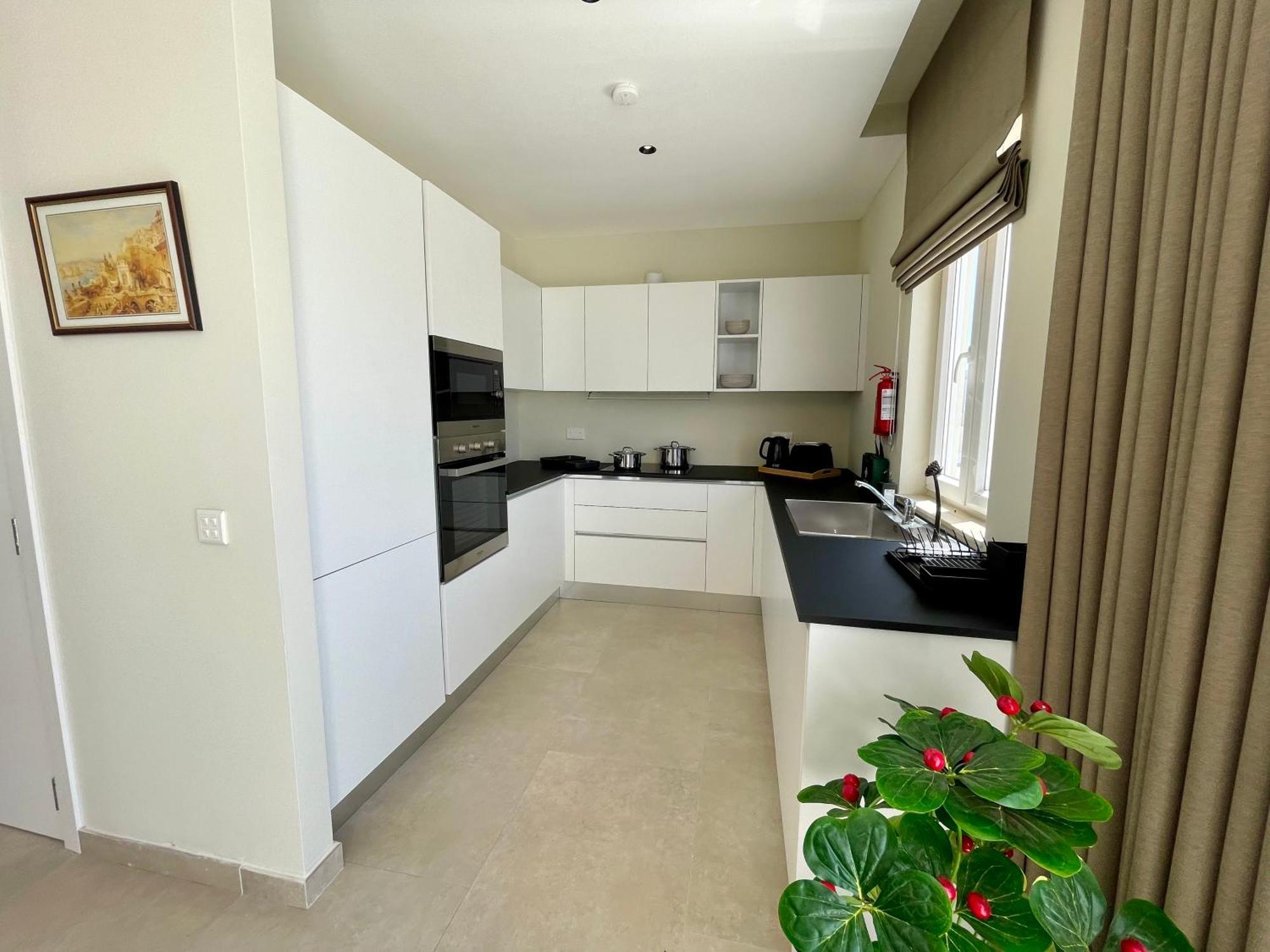 Bugibba Square Seafront Lux Apartments By Holi เซนต์พอลส์เบย์ ภายนอก รูปภาพ