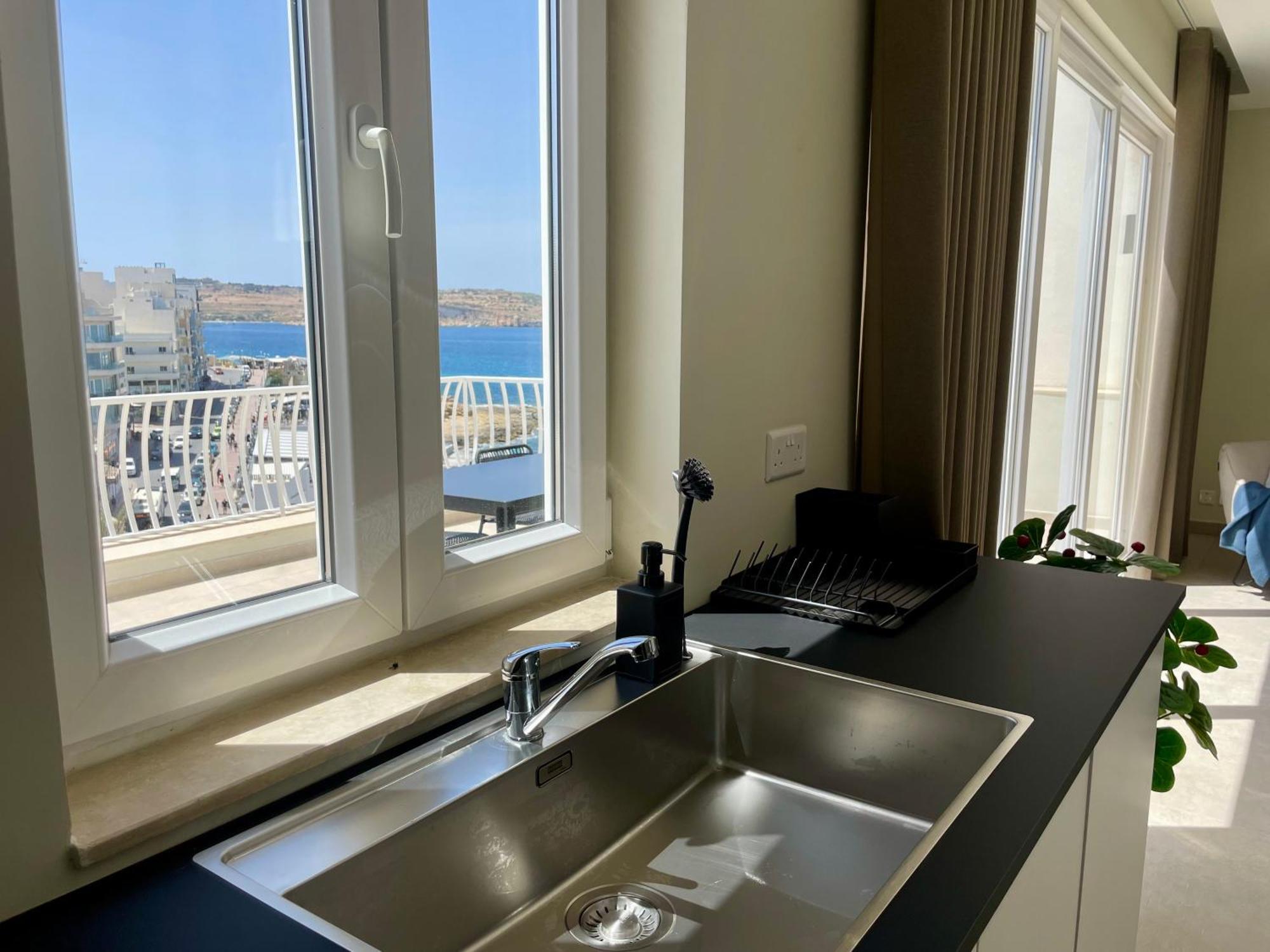 Bugibba Square Seafront Lux Apartments By Holi เซนต์พอลส์เบย์ ภายนอก รูปภาพ